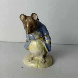 VNTG Beatrix Potter Gentleman Mouse Made a Bow Royal Albert LTD 1989